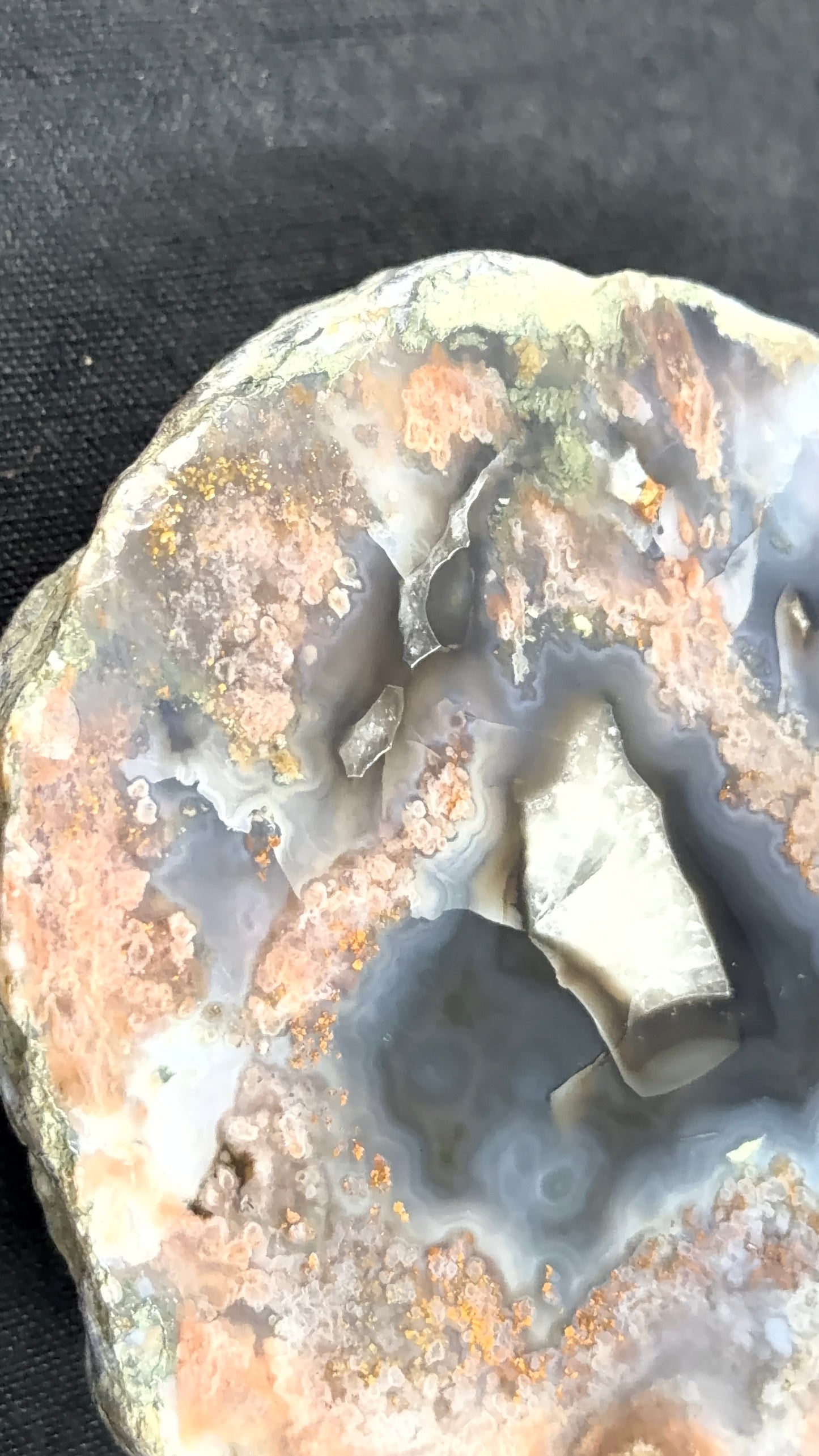 Black and Calcite Kentucky Agate