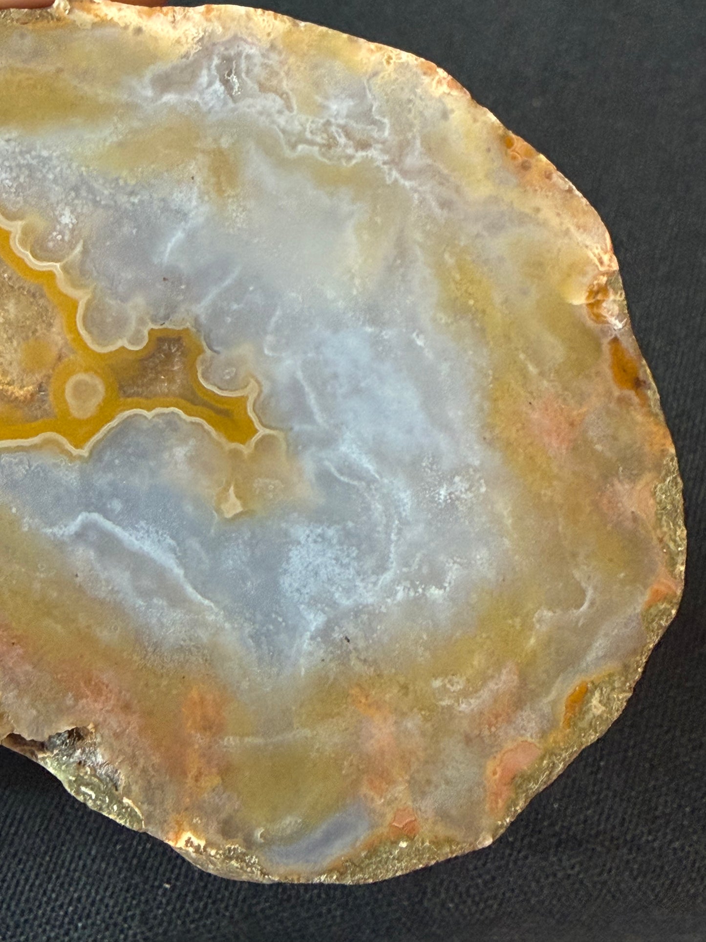 “Floater” KY Agate
