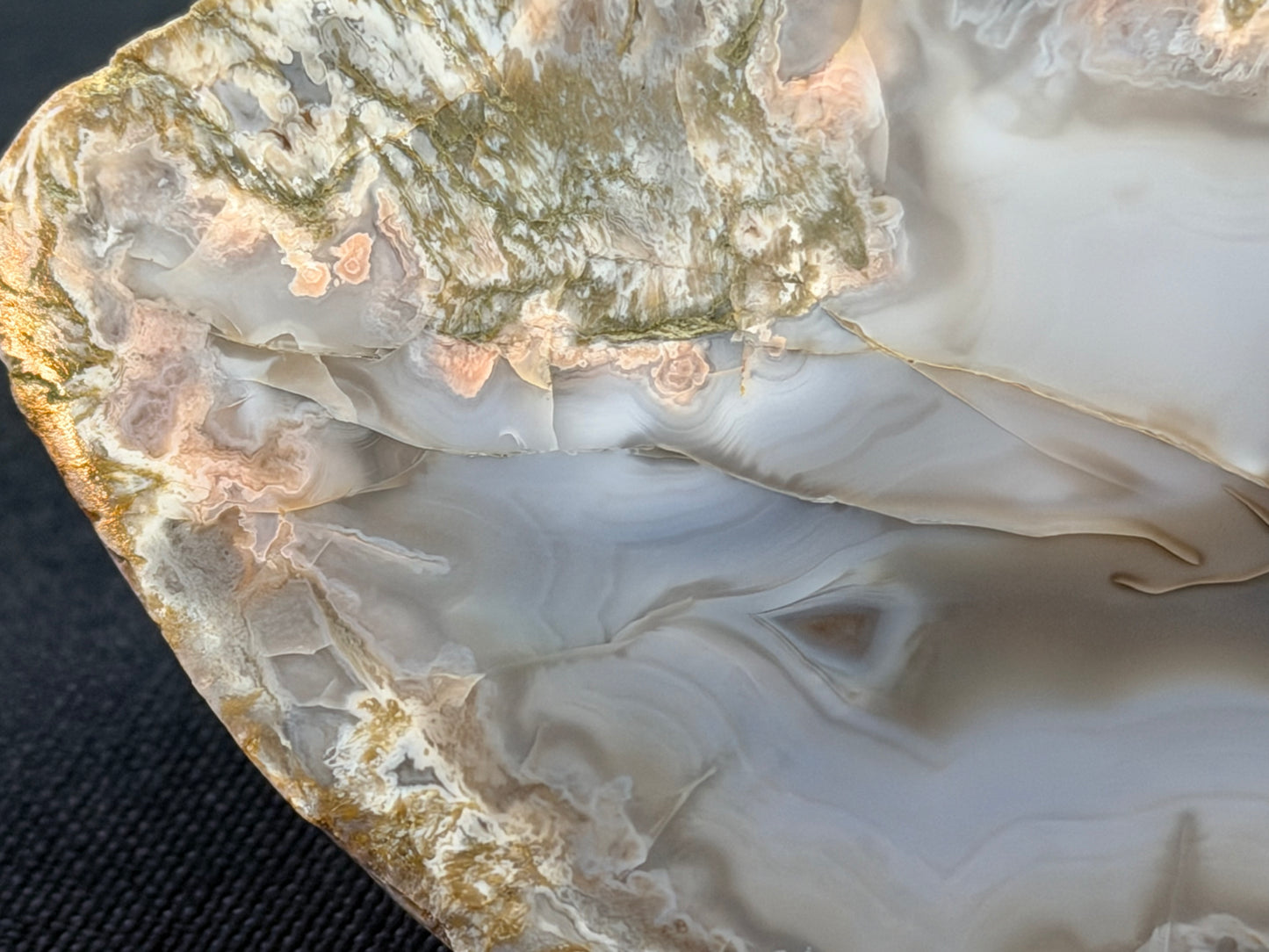 Black and Bluish Kentucky Agate