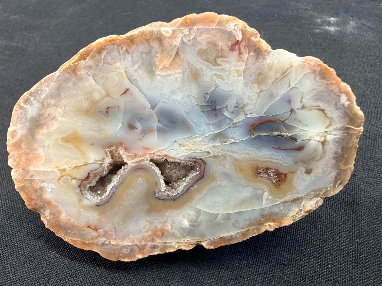 Quartz pockets and Kentucky Agate