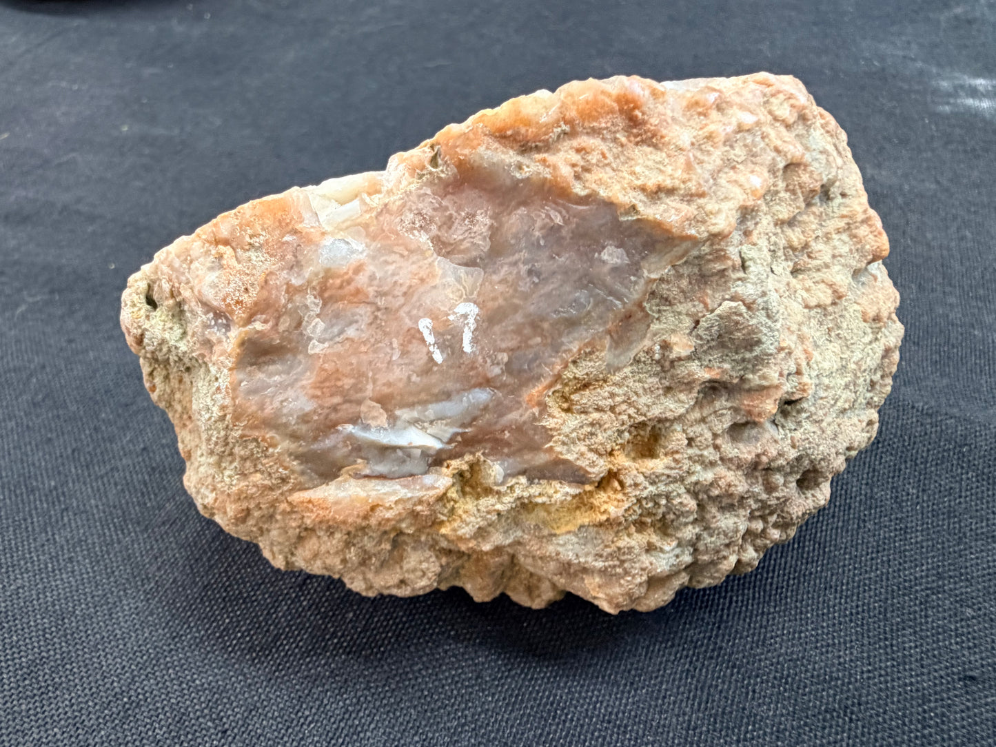 Quartz pockets and Kentucky Agate