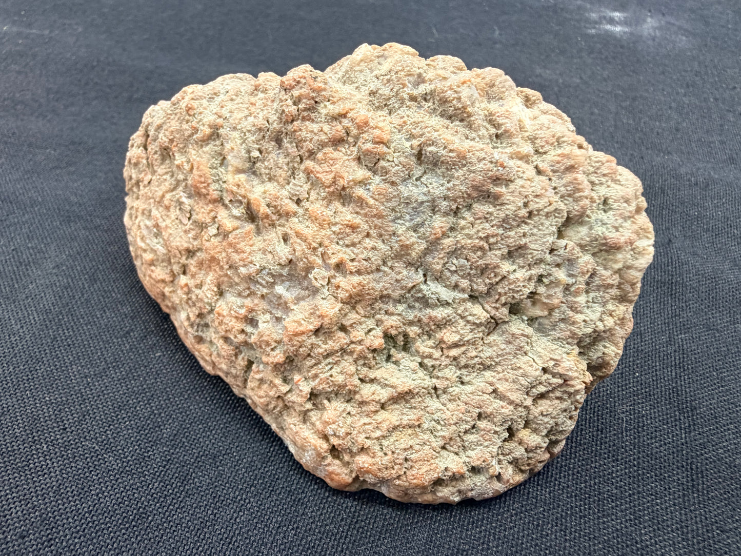 Quartz pockets and Kentucky Agate