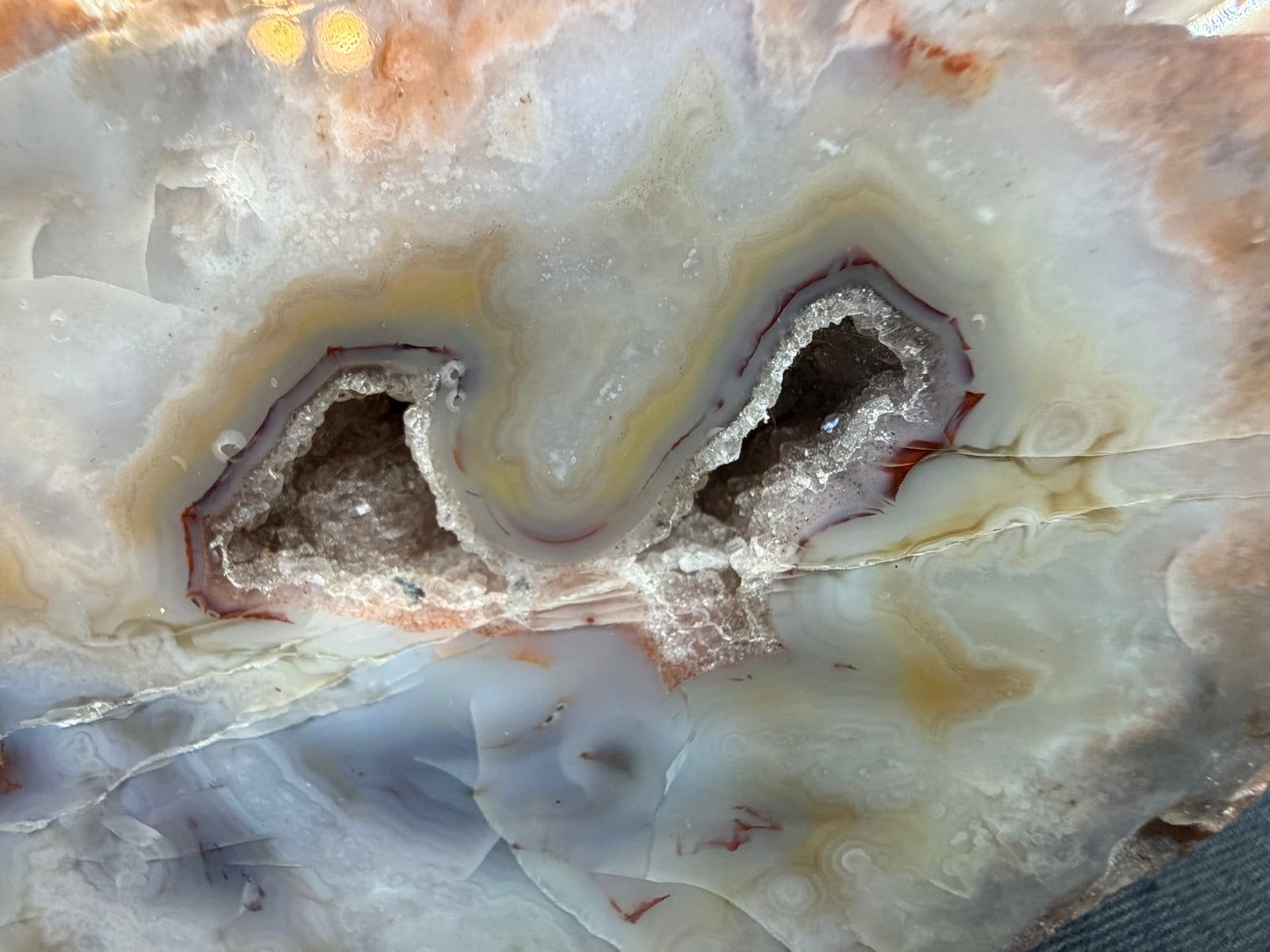 Quartz pockets and Kentucky Agate