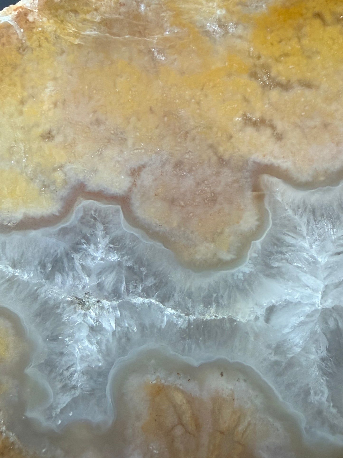 Mossy Kentucky Agate with a quartz belly